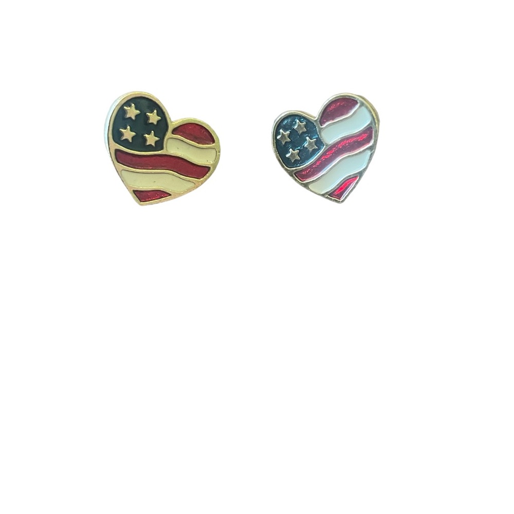 VINTAGE SIGNED AVON HEART OF AMERICA PIERCED‎ EARRINGS